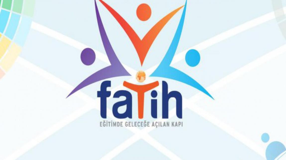 Okulumuza Fatih Projesi Kapsamında Akıllı Tahtalar Kuruldu